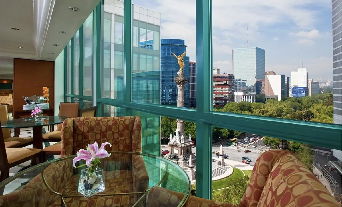 Hotel María Isabel Sheraton, Ciudad de México — remodelación de 100 habitaciones y restaurante